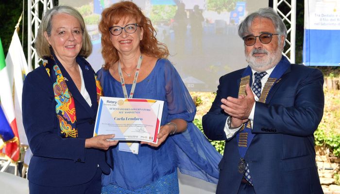 La dottoressa Lendaro premiata dal Rotary Club