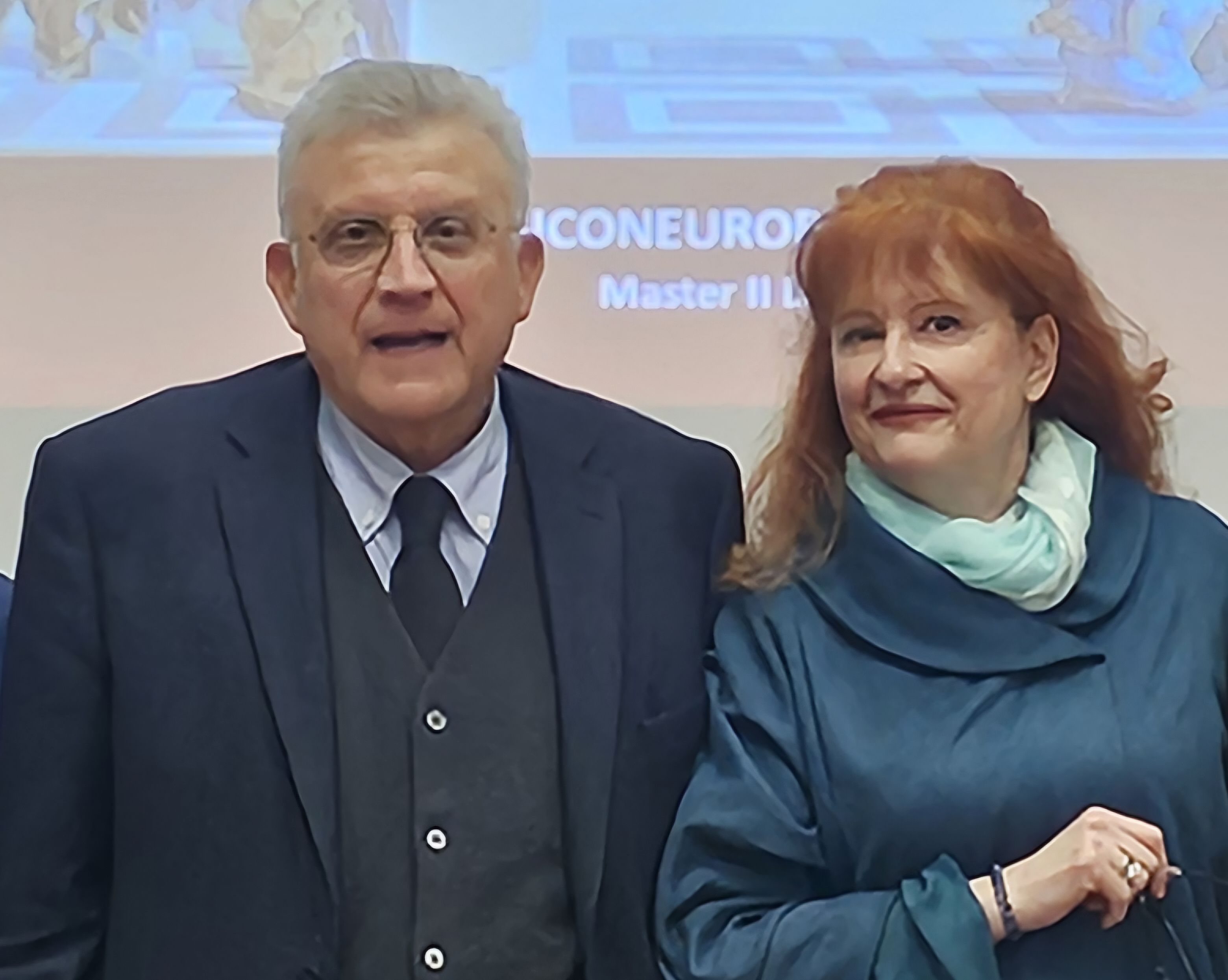 La Dr. Carla Lendaro relatore di tesi dell'ultimo Master in Psiconeurobiologia
